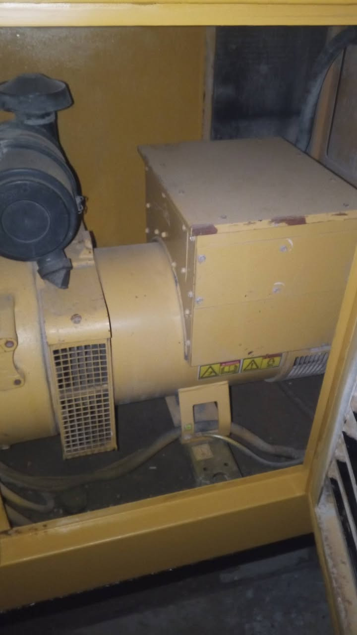 سلام عليكم مولد بيركنز نكليزي كاتم 60كيفي برودكشن إطفاء ذاتي سوبر مولد نضافة85/100  للبيع 37ورقة وبيهة مجال ***********
