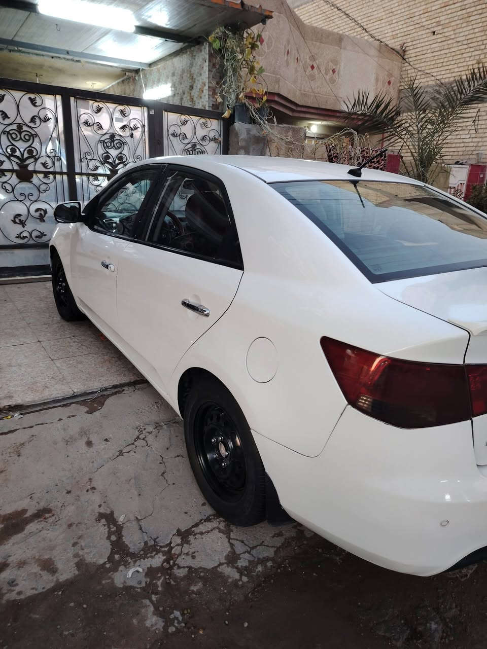 سيا ره موديل ١٢ خليجي كامل مواصفات عدى البصمه
بيع وراس حسب قناعه الاتصال على الرقم ***********
