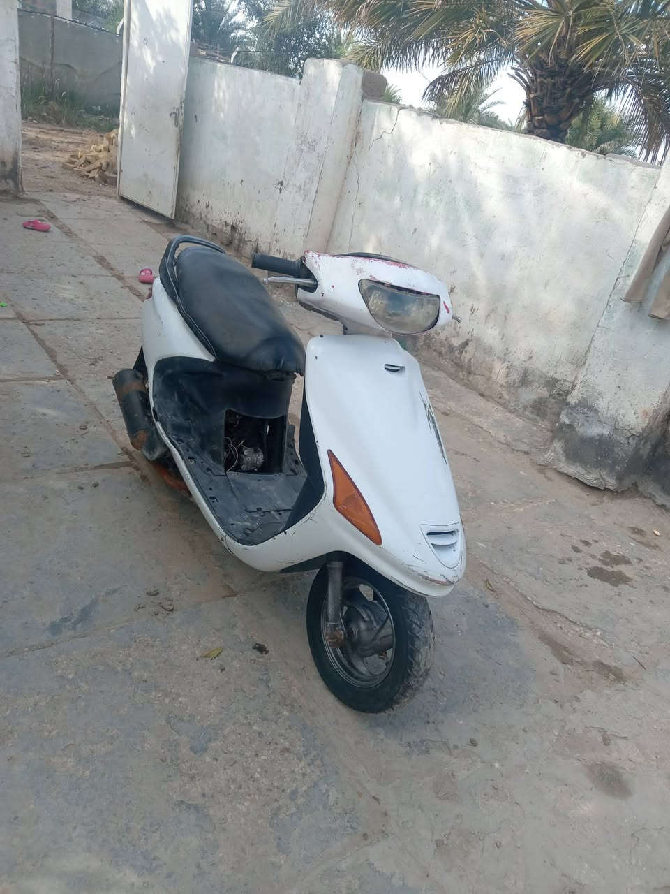 سلام عليكم درجة فراشه للبيع محرك مفتوح درجة مكينه لا دخان ولا تنقيص كهرباايات شغاله لايت زنون اشاير سلف دشبول كله شغاله درجة نكره سلف بكل وقت سعر 300مكاني ديوانيه سنيه


**إذا كنت صاحب هذا الإعلان وتريد حذفه لأي سبب، رجاءا أرسل رسالة إلى الدعم الفني**