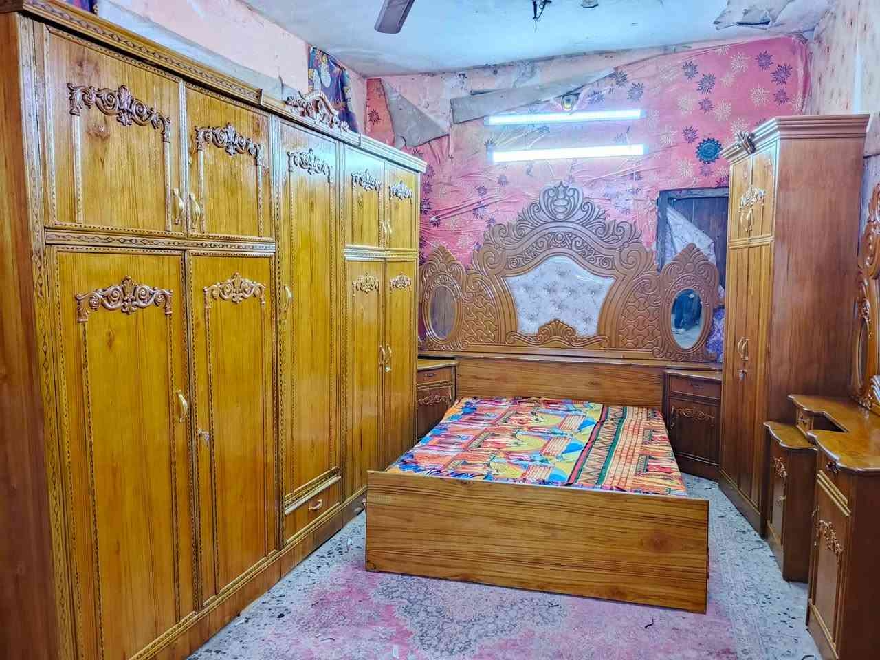 السلام عليكم غرفة صاج ثقيل اصلي للبيع مستعجله عليها السعر 400الف لتواصل الاتصال ***********/
