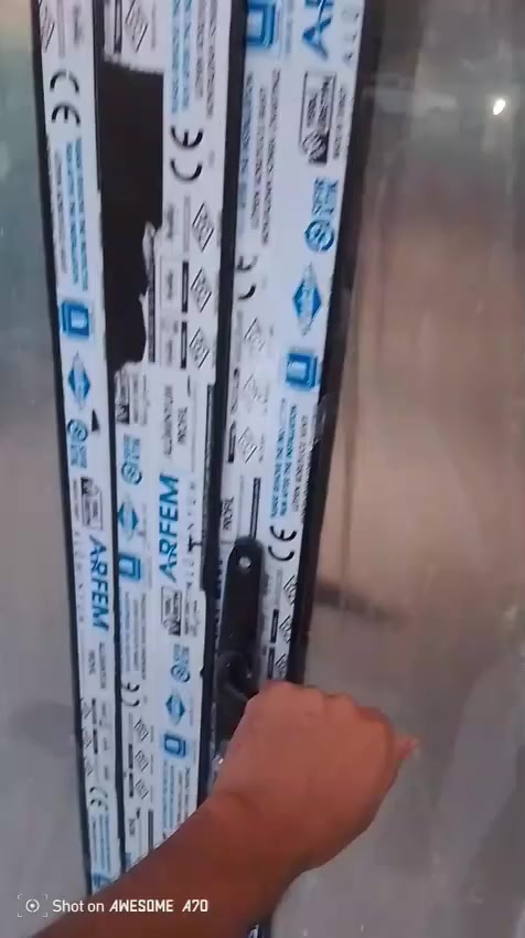 السلام عليكم نشتغل كافة الأعمال صبغ ديكورات خارجية وداخليه ترميم منازل حسب الطلب للتواصل واتساب ***********
