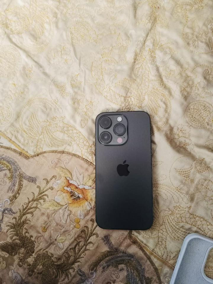 السلام عليكم
آيفون 14 برو ماستر شرق اوسط بطاريه 90 ذاكره 256
السعر800 وبي مجال المكان بغداد البلديات 
الرقم:***********
