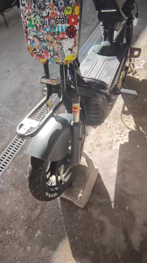دراجة شحن شرط الشغل سرعة 60
حجم 14 
اربعة بطاريات جدد  المكان كرمة علي بوحلوه


**إذا كنت صاحب هذا الإعلان وتريد حذفه لأي سبب، رجاءا أرسل رسالة إلى الدعم الفني**