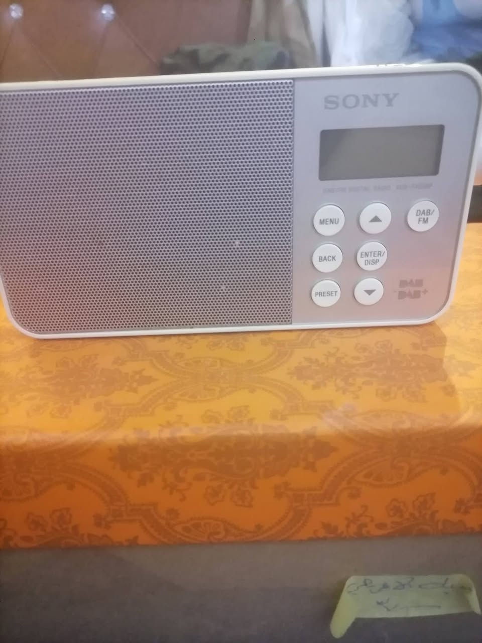 من رخصة الادمن المحترم 
راديو ماركة سوني موجتين اف ام و داب  بطاريات قلم يعمل نظافه عاليه  اداء ممتاز 
متوفر توصيل


**إذا كنت صاحب هذا الإعلان وتريد حذفه لأي سبب، رجاءا أرسل رسالة إلى الدعم الفني**