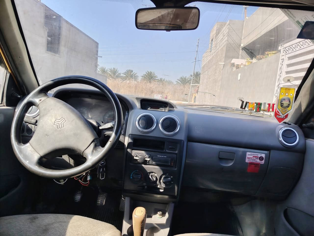 سلام عليكم سياره سايبا منغولي موديل 11 للبيع محرك خير من الله كير خير من الله كهربائيات شغاله شواصي طاك موضحه بصوره مصفره تحويل ثاني يوم  رايده ٢٣ وبيه مجال حك جيه *********** او ***********
