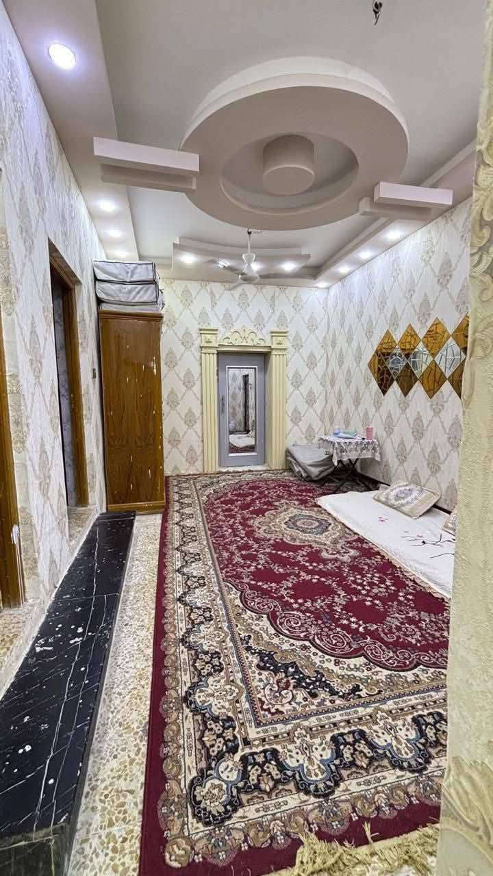 #دار_للبيع_نجف_حي_السواق_الحوراء
للبيع دار في حي السواق بناء حديث سنة 2025 مساحة 220 متر شارع 20 طابقين اربع غرف 4 منام صالتين وستقبال مطبخ تخاريج السعر 650 قابل للتفاوض
للاستفسار ماعليكم سواء مراسلتنا او اتصال بنا
*********** ابو ديما العنزي
*********** ابو جلال الزاملي
