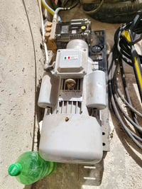 مضخه غسل جديدة صار شهرين اشتريتها وبيها ضمان سنه  استخدام قليل ايطالي ...