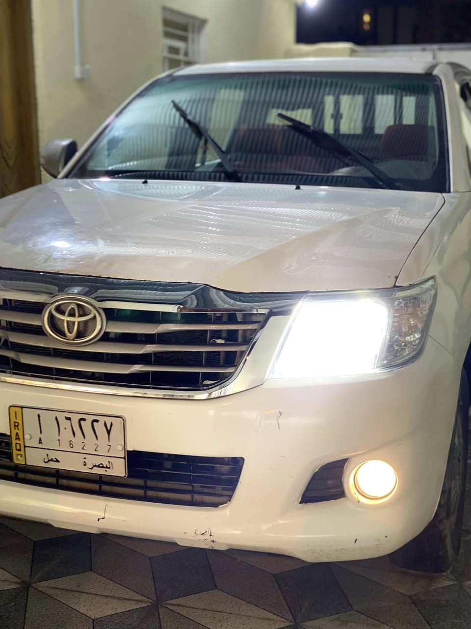 سلام عليكم للبيع بيكم هايلوكس موديل ٢٠١٤ السياره جديده من الدعاميه الى دعاميه رقم بصره تحويل ثاني يوم السياره جديده معنه الكلمه مكينه مامفتوحه كير تماتيك مكان السياره البصره الزبير المو شراي لايتصل ***********
