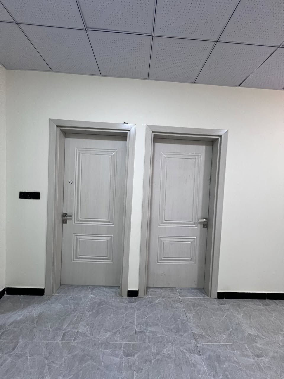 فرصة لأصحاب الإمكانيات الضعيفة.
يتوفر أربع بيوت كل بيت المساحة 100م
إبي الخصيب - مهيجران - قرب جامع الگرية .
البناء حديث 2026✨🏠
#سعر_البيت_الواحد :: 42 مليون وبي مجال .
#كل_بيت_يحتوي :: طارمة أستقبال مطبخ صارلة
غرفتين منام صحيات داخلية مناور صحيات خارجية.
#نوع_العقار :: وقف سني مسجل أصولي . سنوياً 100 الف
#الخدمات :: ماء كهرباء تبليط انارة منطقة سكنية ومخدومة.
تتكاتب تستلم بيتك 🔑🤝
#للأستفسار :: ***********
