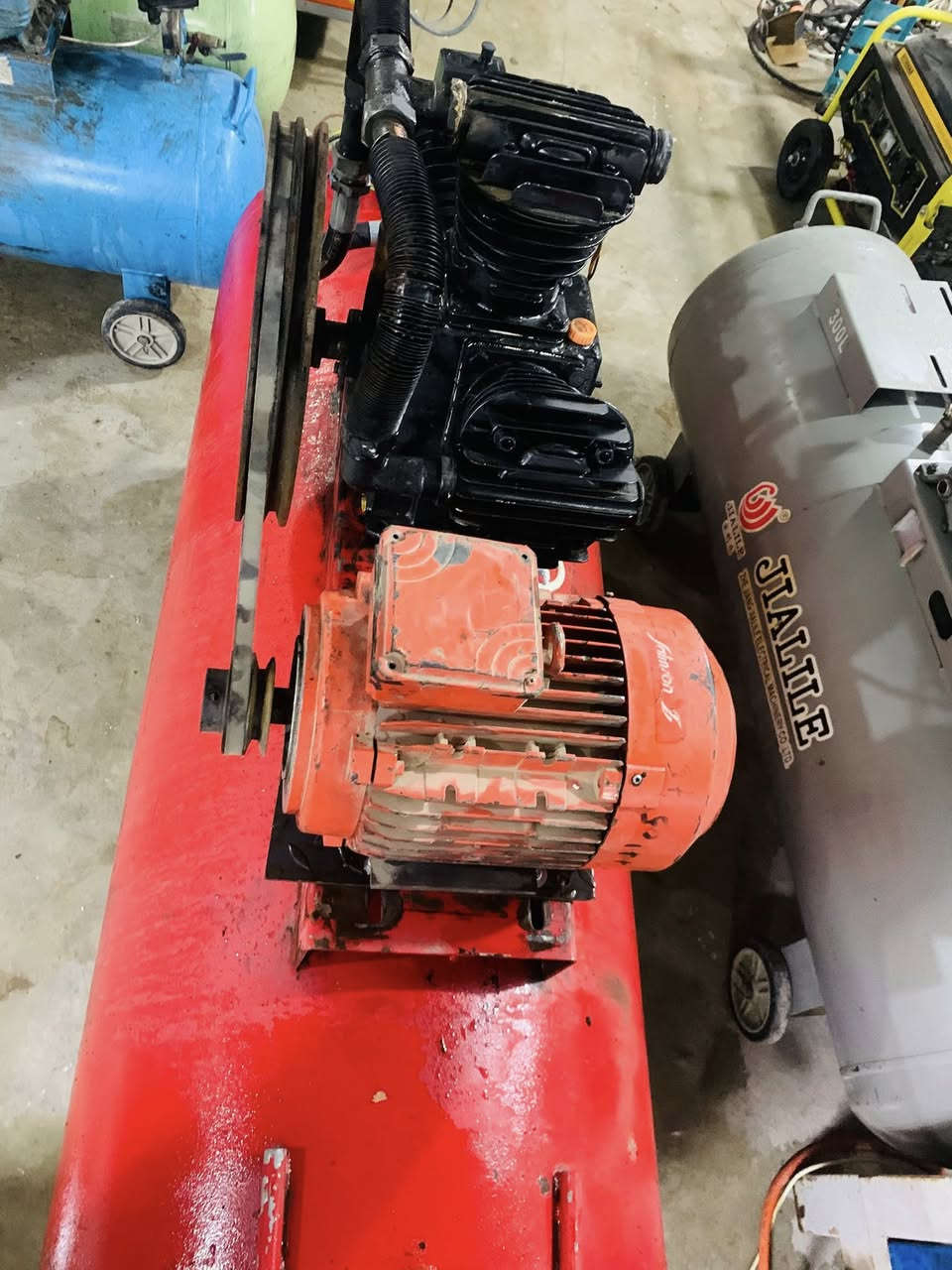 للبيع حجم 500لتر ثري فيز
***********
