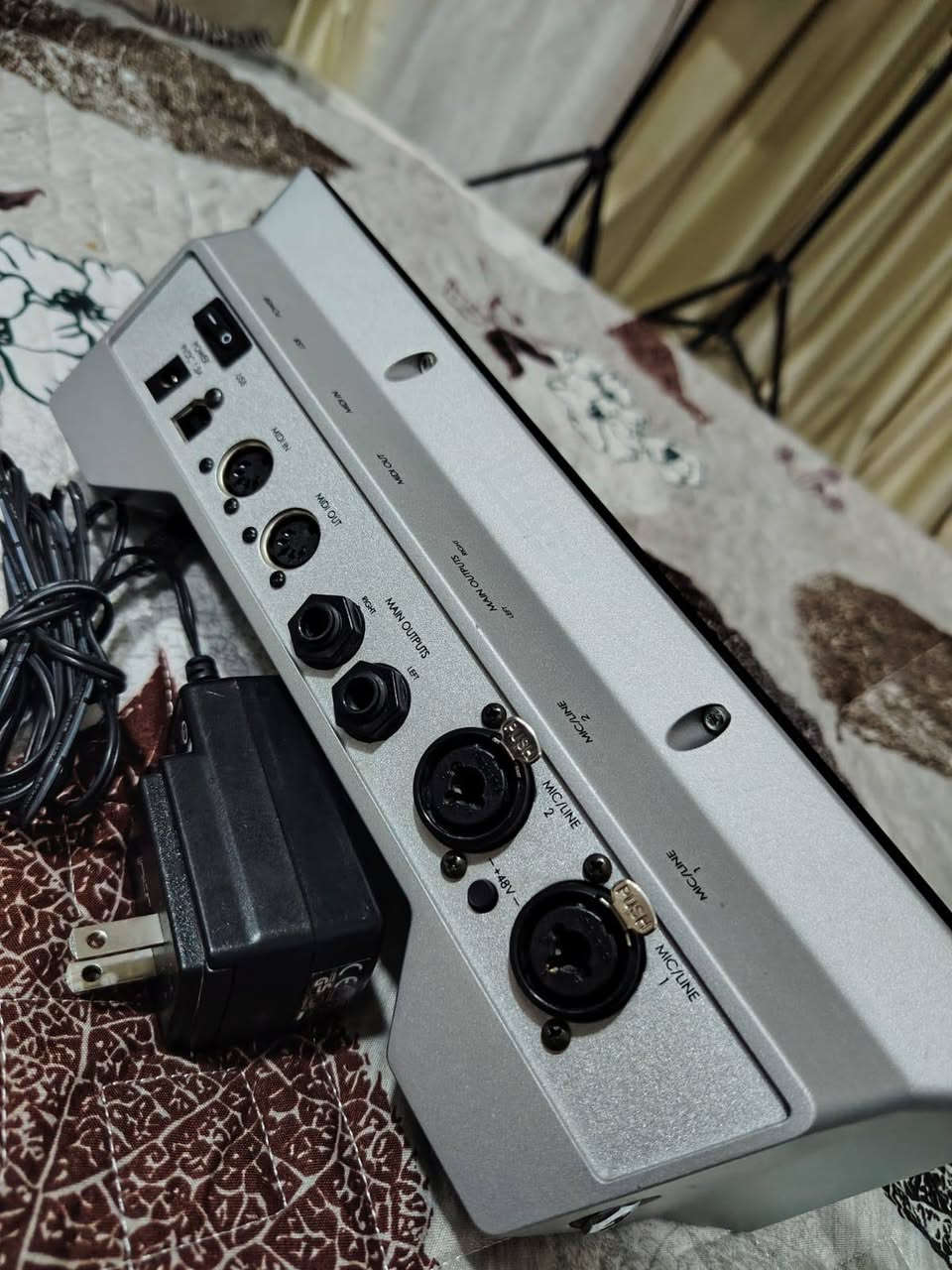 جهاز بهذا الشكل باااله مكتوب علي صنع امريكي اعله سعر ابيع


**إذا كنت صاحب هذا الإعلان وتريد حذفه لأي سبب، رجاءا أرسل رسالة إلى الدعم الفني**