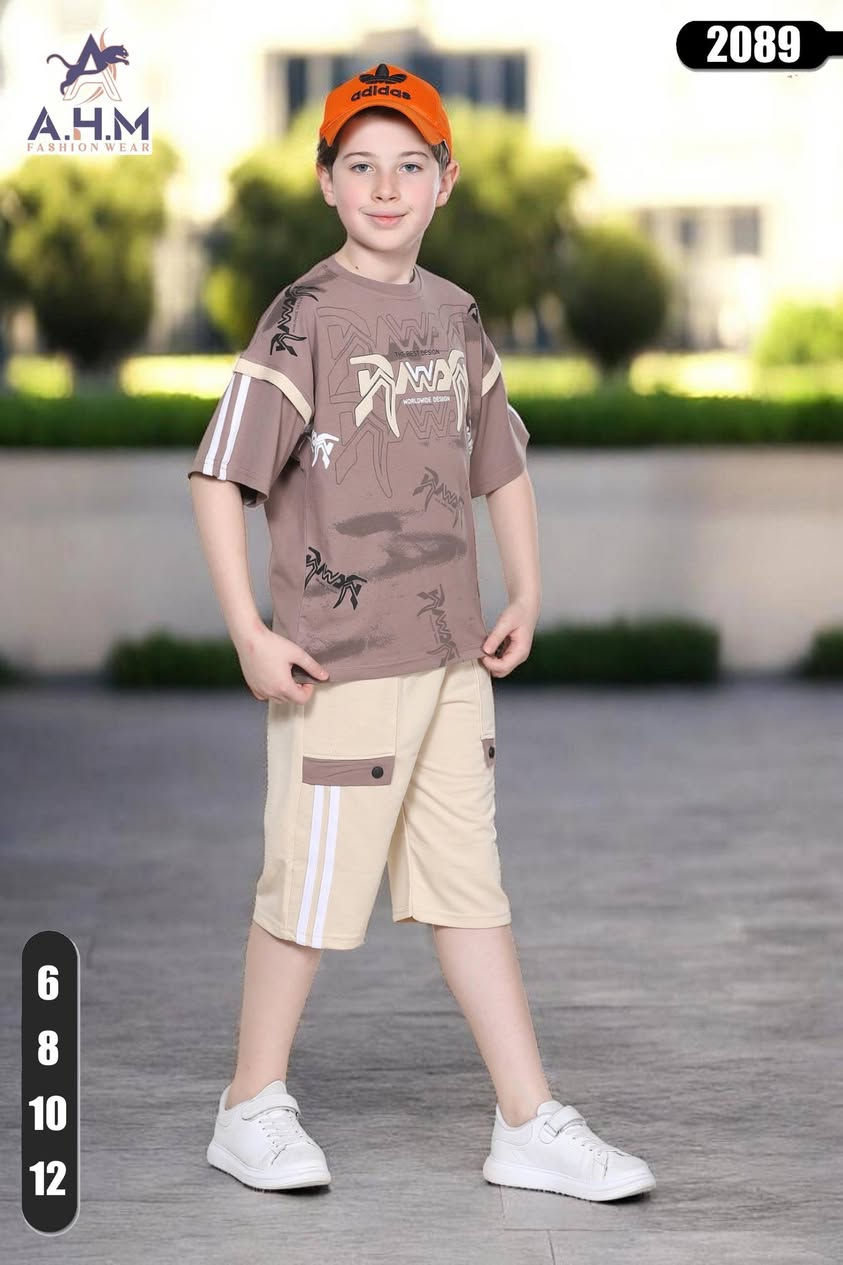 تراك ولادي برموده تركي 🩵
قياسات من ٥ الى ١٠ سنوات 💛


**إذا كنت صاحب هذا الإعلان وتريد حذفه لأي سبب، رجاءا أرسل رسالة إلى الدعم الفني**