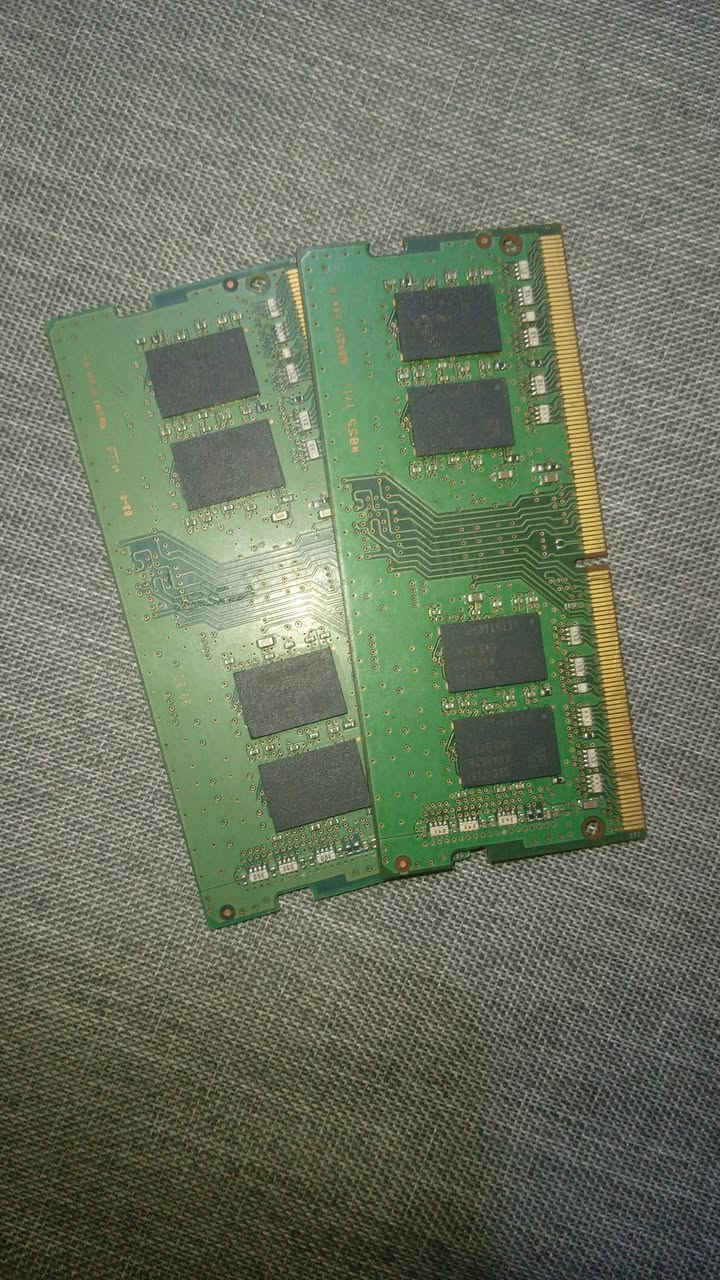 سلام عليكم....

رامات من شركة Samsung 8GB ×2 (  فحصتهن ما يقرأ مااعرف شنو السبب )

وتخزين SSD بسعة 128GB من شركة hooDisk ( يحتاجله بس فرمته )

سعرهم : 35,000 
موجود توصيل جميع محافظات العراق


**إذا كنت صاحب هذا الإعلان وتريد حذفه لأي سبب، رجاءا أرسل رسالة إلى الدعم الفني**