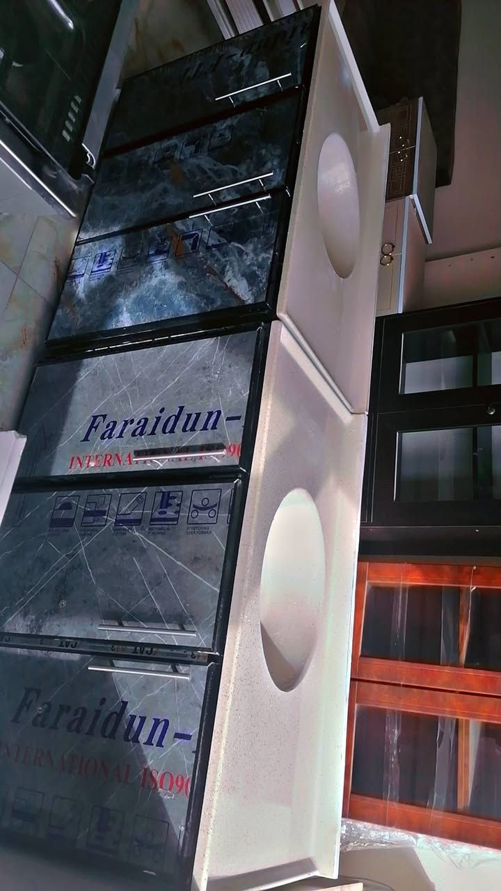 وصلت طباخات  وسناگات التحرير شارع جامع الصديق معرض ومزاد الجوهره مجاور محطة النبع الصافي ***********
