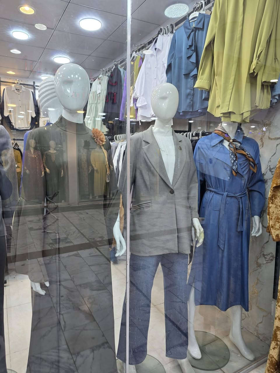 سلام عليكم
لعابات انواع لبيع
مع مصاطر اسود 
***********
