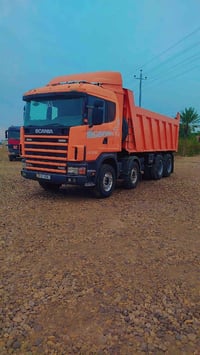 للبيع سكانيا قلاب عگرب بلادي مجموعة حديثه موديل 2000 رقم ذي قار انكليز...