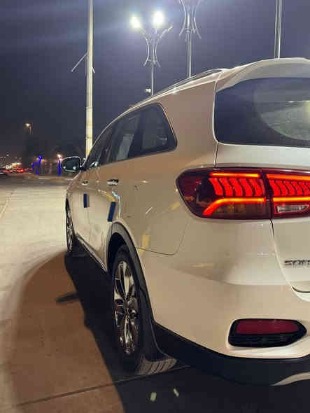 السلام عليكم 
سورنتو ٢٠١٨ شكل ال٢٠ خليجي كفالة عامة من التبديل والصبغ والحالوب والفتح
رقم بغداد الجديد تحويل ثاني يوم 
بنوراما بصمة ٧ راكب ٣ قطع تبريد محرك ٦ سلندر داخل جلد لونين بلادي كشنات تحكم كهرباء اشاير بلمري وبلدعامية واشارة ترحيب عند الاقتراب 

…. السيارة نضيفة جداً متصرف عليها ربع ماشيه ١٠٥ الف 
عنواني بغداد البلديات 
سعرها ٢٤٣‭
***********‬
اتصال فقط
