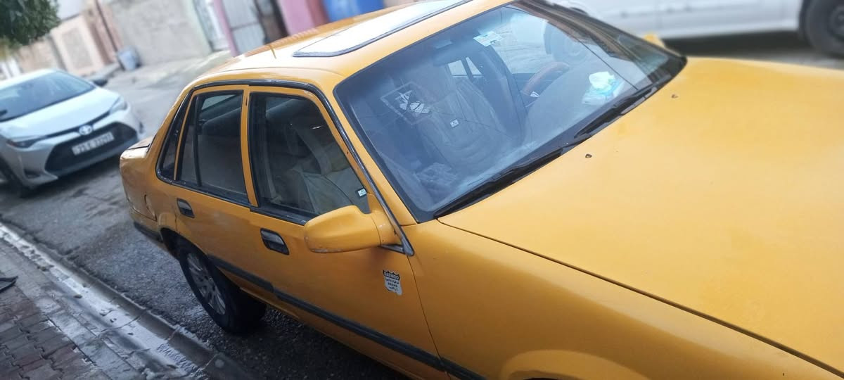 سلام عليكم 
للبيع دايو برنس موديل 94 رقم كركوك + بطاقه بانزين بيهه باسمنه سياره جاهزه من كلشي بس تبريد 🥶🥶 يراد اسوي سعرها 28 وبيها مجال 
*********** كركوك, العراق
