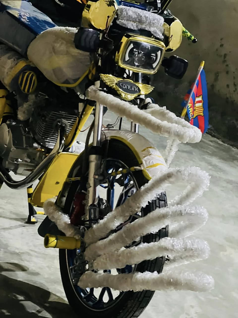 السلام عليكم للبيع سونك موديل 24وضع شركة.        بعدو بل باكيت منفيس موجود.         شرط من كلشي.            سعر 870وبي مجال.       مكان الحويجه.


**إذا كنت صاحب هذا الإعلان وتريد حذفه لأي سبب، رجاءا أرسل رسالة إلى الدعم الفني**