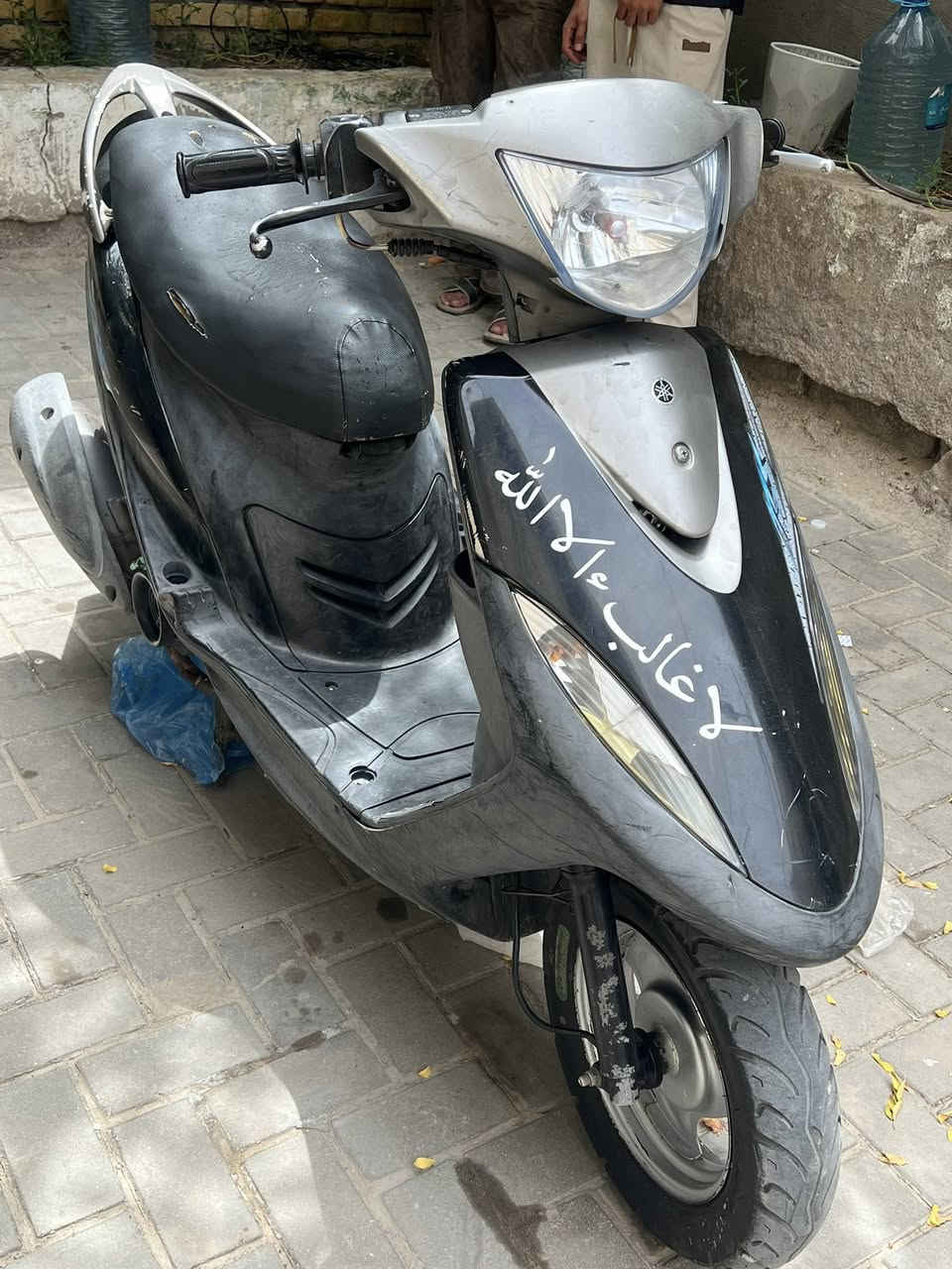 السلام عليكم دراجه ماكس عدله للبيع شلعه ومعدل بيها كلجات wf سمائي ماعدا البنكه مال الامامي الدراجه فول ملاح نقصها سلف وباتري مكانها شارع مستشفى النفط قرب جابر بن حيان 650 وبيها مجال للشراي ***********

