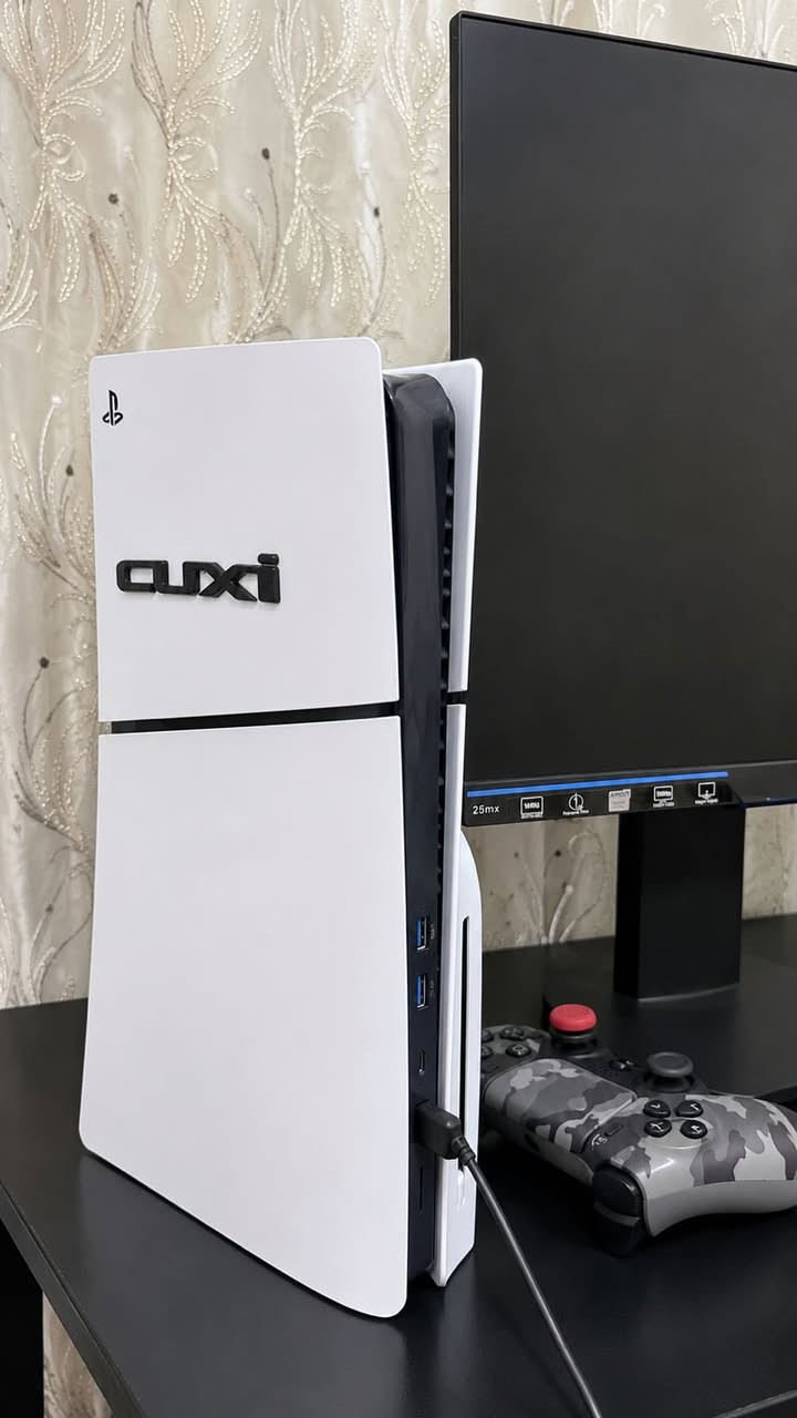 السلام عليكم اصدقائي 

بلي 5 سلم 
نظيف يجي كامل ملحقات
Hdmi+شاحنة اصلية+يدات 2 اصلية
السعر 800 وبي مجال
تواصل واتساب👇🏻
***********
