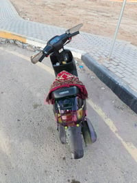 دراجة بطه ياماها لون اسود موديل 2000 الدراجة نظيفة برغي ممفتوح بيها ال...