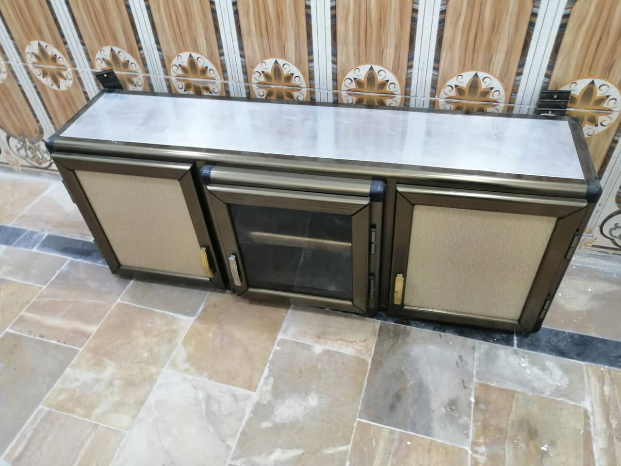 كاونتر استخدام بسيط  السعر (٢٣٠)الف
للاستفسار الاتصال(***********)
