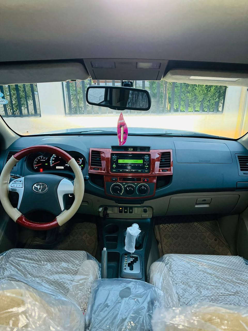 توێتا فۆرت چێنە ر[2013ی سە فاری سەید نە هرۆبتڵ سێ سویچی شەریکەی ماوە فول مواسە فات گێڕ ئۆتۆماتیکو گێڕ عادی سێ ڕیز کوشین ۷نە فە ری شاشە و کامیڕا ناو فۆڕمیکا تە بریدبە رکە زی حەمساس دە بڵ ئە کسل سە یارەکە  نمونە یە لە جوانیا بێ سبوغ بێ تە عدیل بێ شوختوقوپە گێڕو مە کینە ی نکراوە تە وە بە زە مان سە وتو دووکە ڵو بوغاروغرامە وتە حویل هه موی بە شە رت  سعر خوار بازاڕ213گە ڵا بۆپە یوە ندی) تێل /ڤایبە ر]وە تسئاپ]*********** رانية, السليمانية
