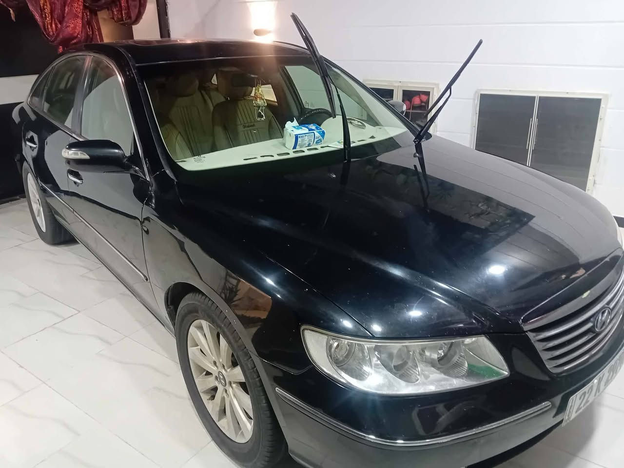 السلام عليكم.
للبيع

هونداي ازيرا موديل 2009 رقم اربيل بأسمي رقم دولي سنويه لل2031 هزه جديده 

المواصفات

فول واحد على واحد 

شركة الكاصد 

مكينه 3300 مكفوله

كير مكفول
كله شغال ما بيها برغي نقص 
الون اسود

مكفوله كفاله عامه بيها فقط شبرين بالجاملغ الامامي ومصلحي ابدون مينفتح 

معروضه 110وبيها مجال.
مكاني واسط الصويره
غير متواجد على الفيس الشراي يتصل 

***********
