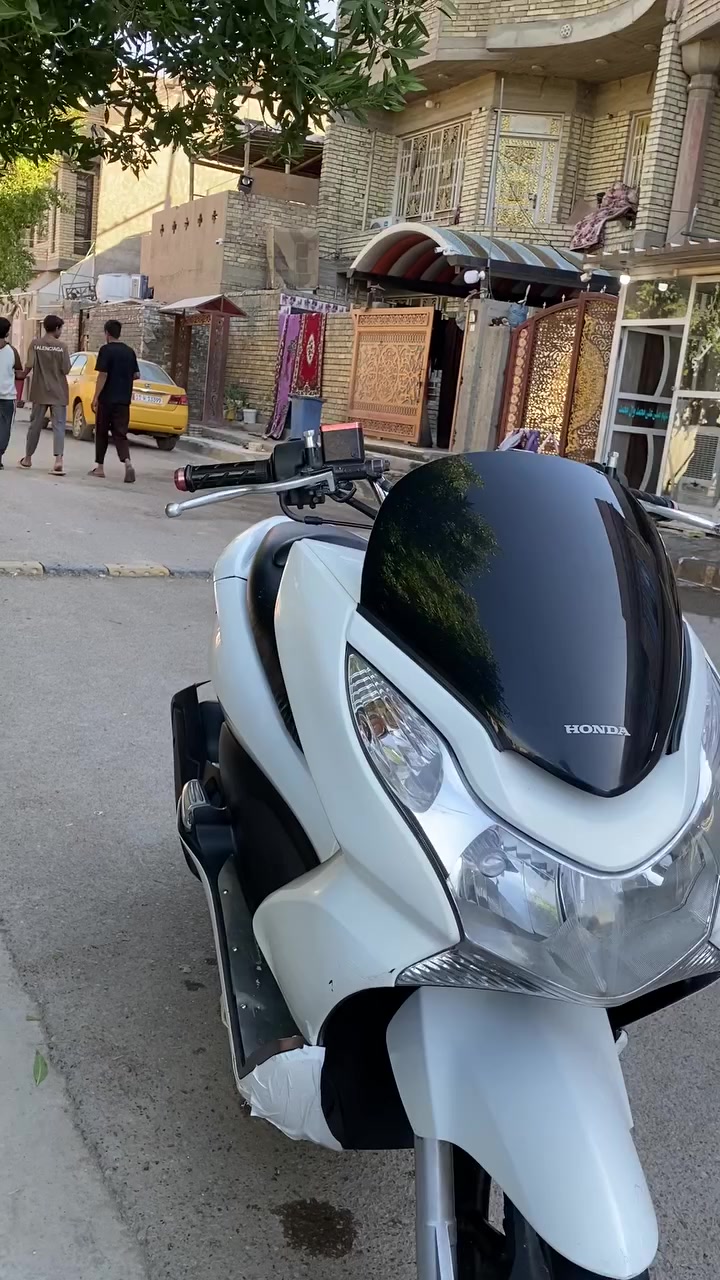 سلام عليكم دراجه للبيع جيل الأول  سعر خاص***********
