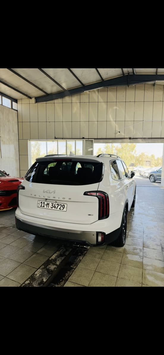 السلام عليكم
للبيع 
كيا تيلوريد 
موديل 2023
Sx x pro
فول مواصفات فول الفول
فتحتين سقف
هندبريك بصمه
كشنات ذاكره 
كشنات مساج
كشنات تدفئه+تبريد
بصمه +تشغيل عن بعد
محرك 6سلندر 3800
حساس امامي خلفي
رادار جانبي +امامي
جنطه كهرباء +ذاكره
حادثه خشم بنيد بارد+خشم الجاملغ 
بدون ايرباك ولا ايرباك طاك 
رقم بغداد باسمي
للاستفسار
***********
