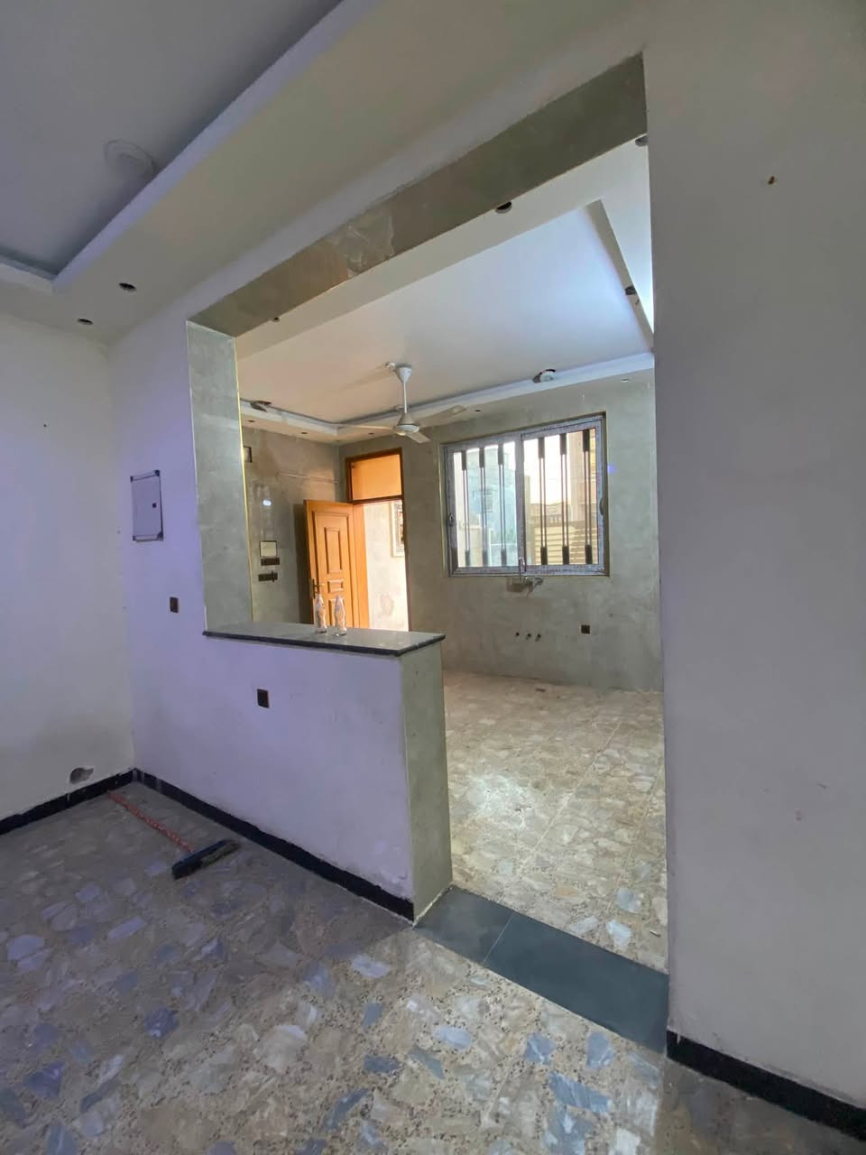 دار لليجار مساحه 160متر 3غرف نوم 🛌 +ستقبل+صاله+مطبخ+صحيات 
موقعه كلش ممتاز 📍العنوان بغداد الدوره مدخل البوعيثه مجمع السلام قرب السيطره بيت كلش جبير اواسع 
الاستفسار ***********
