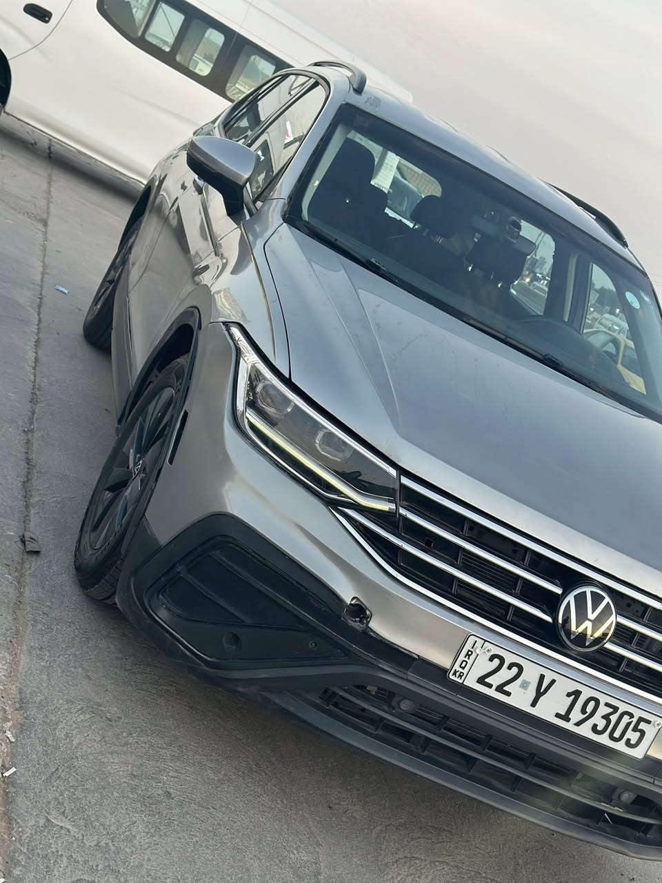 سلام عليكم
فولكس واكن تيكون
موديل 2023
مواصفات

2- تحديد مسار
3- فول رادارات
4- كامره 
 5-بصمه
سايد ابرك بصمه
محرك 4 سلندر2000
رقم أربيل هزه و لوحات جديد
صور حادث مرفقه بل منشور
السعر 143 وبيه مجال

مكان بغداد الشعب
للاستفسار الاتصال 
***********
***********
