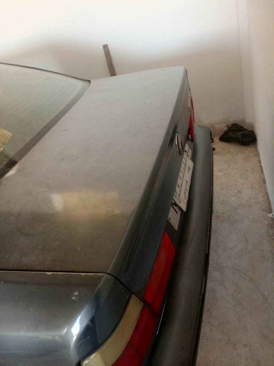 BMW1990
مەکینە 525 فەل
گێڕ تۆ ماتیک 
رەقم جنووب
20 گڵاو مەجالێکی کەم
ژ.م***********
