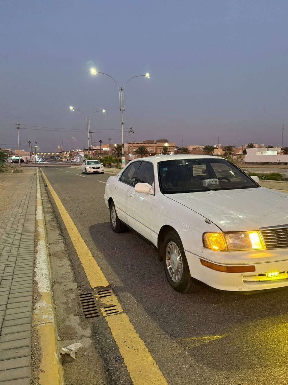 السلام عليكم العزاز سياره بطه متصل  موديل 2000 كير مكينه خير من الله مكينه VVT فيشه وحده السياره مكفوله كفاله عامه من العيب الشرعي ولاصوليات مكفوله من الكصه والنقل ولترميز ولكلبه السياره تبريد ثلج ماشاءالله السياره بيهه ثلاجه خلفيه وتبريد خلفي كهربائيات كلهه شغاله منضومت زينون دواخل كلش حلوه وحيل نضيفه دشبول جديد تخم تاير جديد حداده نص ونص البدي نضيف بي ضربات خفيفه شوف العين بس ضربه قويه ماكو رقم بصره  بأسمنه سنويه لنهايت ال 2028 السعر ب 55 ورقه  وبيه مجال ولماعنده ياخذهه بلاش بلخدمه. مكان السياره بصره أم قصر استفسار ***********
