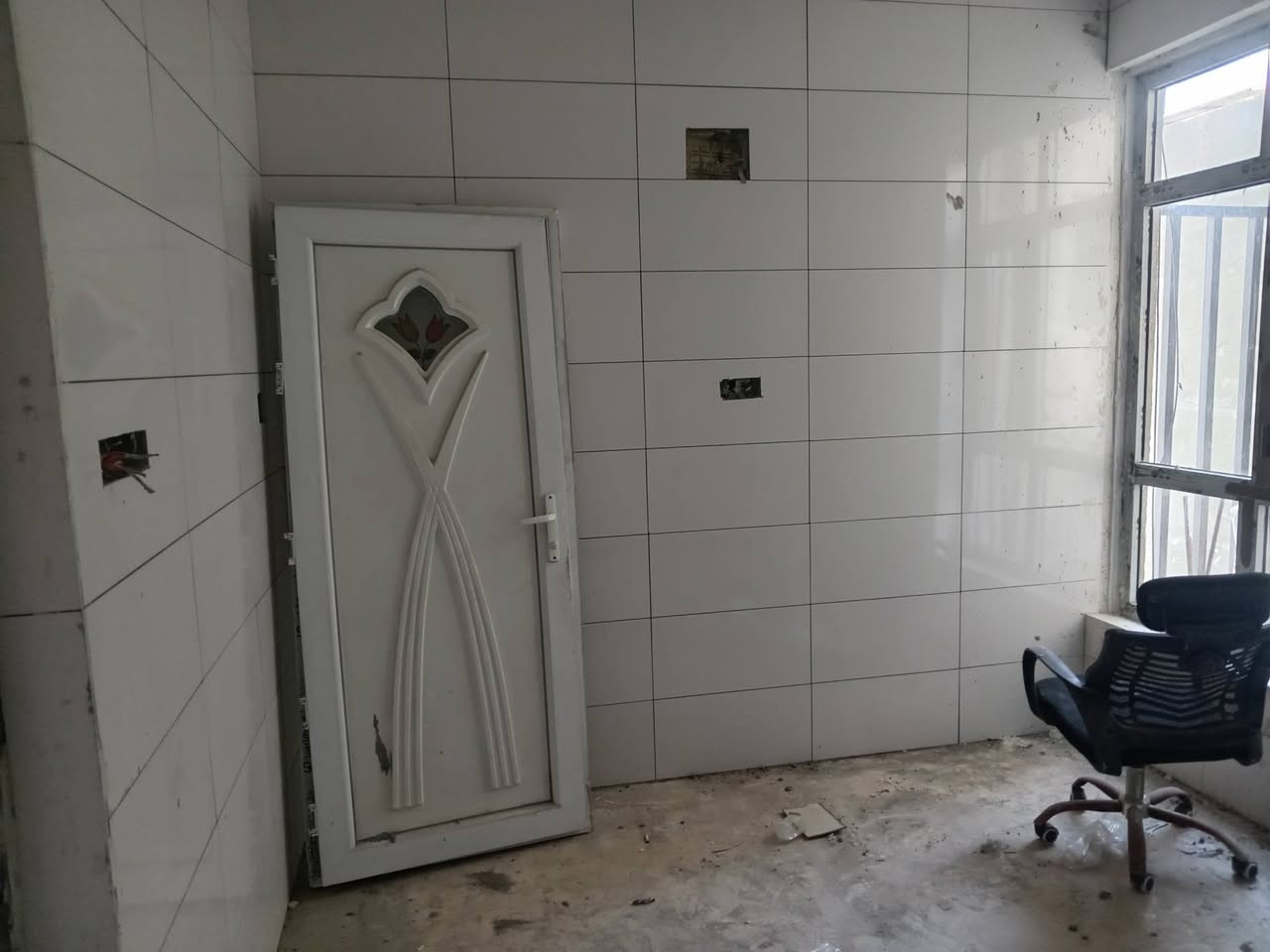 سلام عليكم خلفه سراميك وهاذه شغلي متفرغ حاليا رقمي ***********

