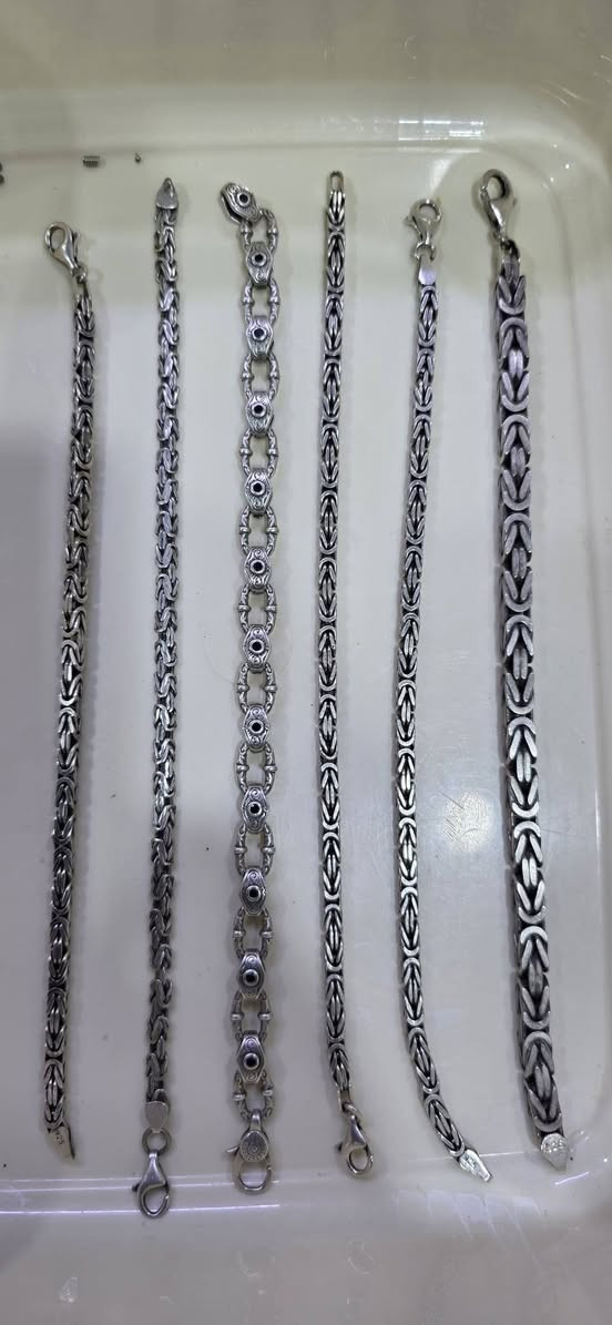 فضه للبيع 925 شرط وزن 880 غرام
زناجيل ايطالي واساور
سعر الغرام 4250  عنوان بصره ماكو توصيل وماكو امسح المنشور اشتريت تجاي يمي تچيك وتوزن وتورق وتتوكل ماكو توصيل بصره فقط فقط فقط


**إذا كنت صاحب هذا الإعلان وتريد حذفه لأي سبب، رجاءا أرسل رسالة إلى الدعم الفني**