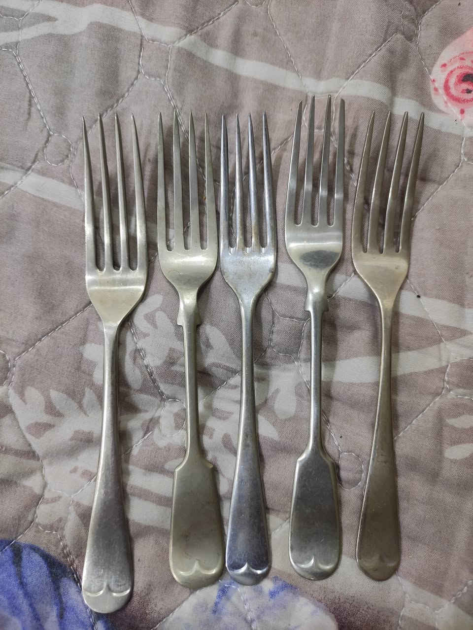 نحاس طلاء فضه
العدد ١٤ 
كبير 
متوسط 
صغير 
السعر للمجموعة الكاملة ٢٠.٠٠٠ الف دينار


**إذا كنت صاحب هذا الإعلان وتريد حذفه لأي سبب، رجاءا أرسل رسالة إلى الدعم الفني**