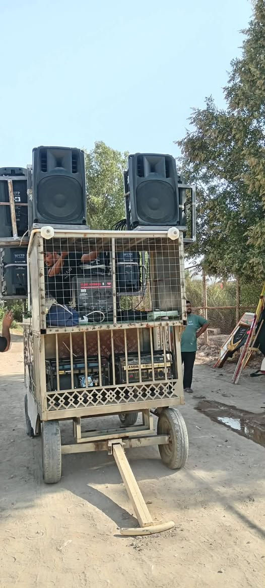 عربانه لبيع حديد ثقيل تشيل 8 سماعات
معروضه ب750 بيه مجال 
الديوانية قضاء لسنيه 
لتواصل مع الاخ صادق كامل 
او الاتصال  ‏‪***********‬‏
