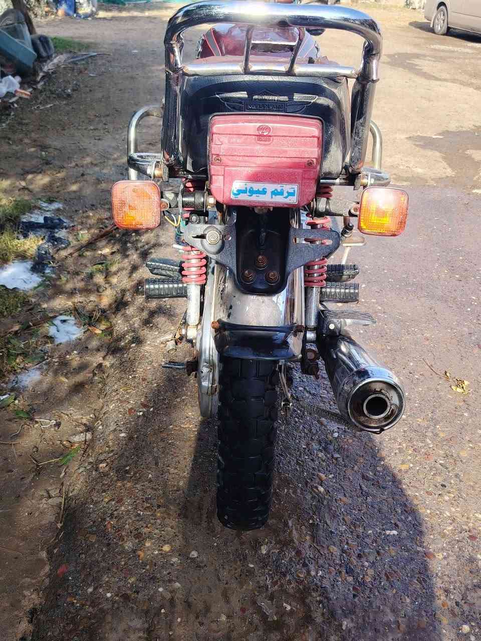 السلام عليكم للبيع دراجه تايكر سونك 4 كير  موديل 20 دراجه نظيفه محرك مكفول كهربائيات كله شغاله مابيه اي نقص أوراق اصوليه كارتونيه ومنفيس مامكمركه بدون كمرك ماتترقم السعر 350 وبيه مجال للطيبين المكان بغداد المدائن سلمان باك الاستفسار أكثر الاتصال على *********** متوفر واتساب ولي ماعاجبه السعر لا يعلق ويكسر بحلال العالم
