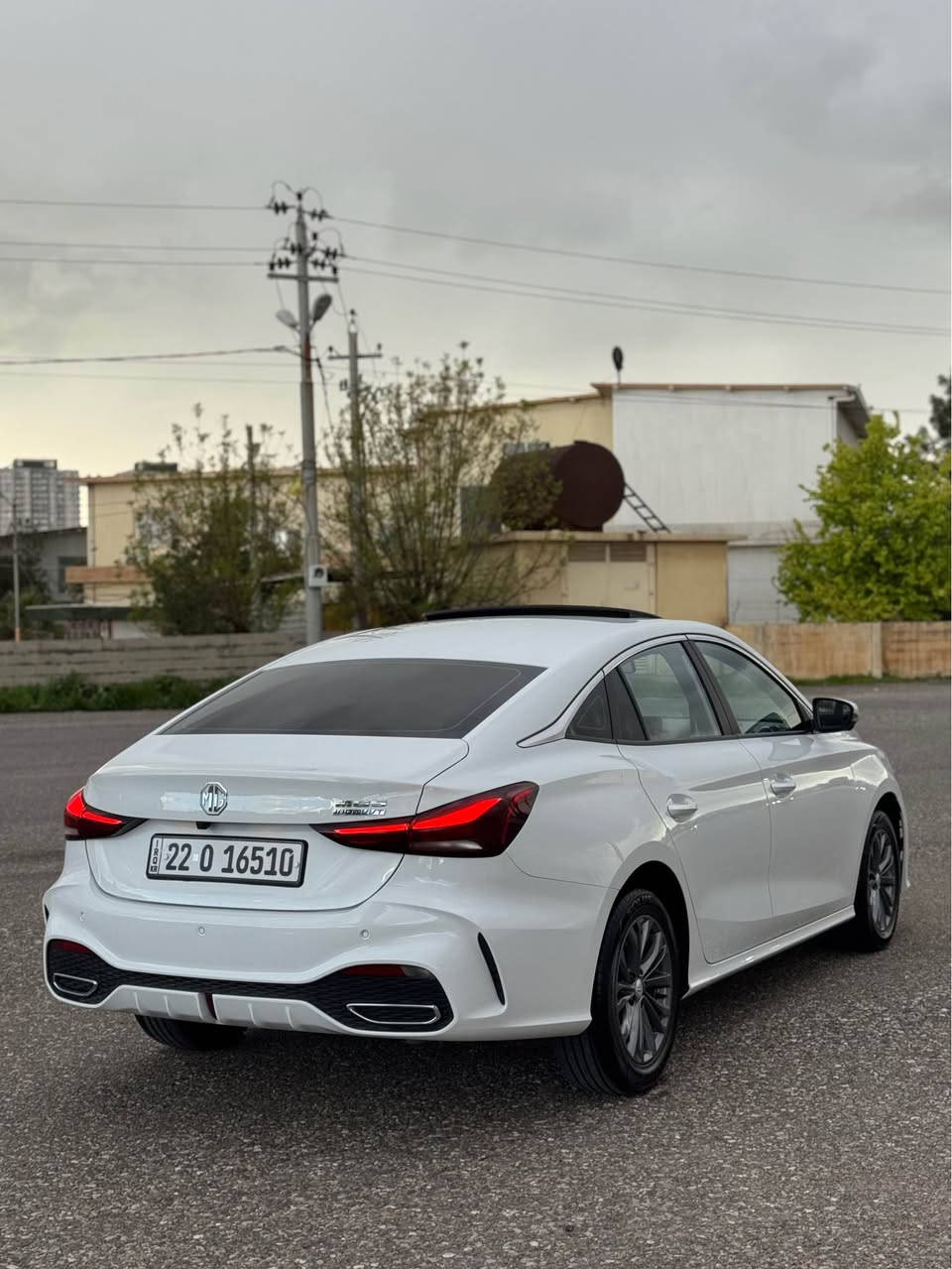 مؤديل 2025 ره قه م هه ولير سياره كه هـيچي نيه ده عامي بؤ ده عامي به شه رت نوقته ي نيه نها قؤپيكي له سه قفي هيه هي شحنه بونيتي دوو نوقته ي بچوكي هيه بي ده ست كاري  12 هه زار رؤشتوه شاشه ئه كتيف ده بل ئه كتيف مواسه فات فول سلايت بريك به سمه ٥ كاميره ئوتؤ هؤلد كوشن جلد لايت ليد گيج ئه ليكتروني شوين هه ولير نرخ 118 مه عامه ليكي زور زور كه م ژ.م *********** أربيل, العراق
