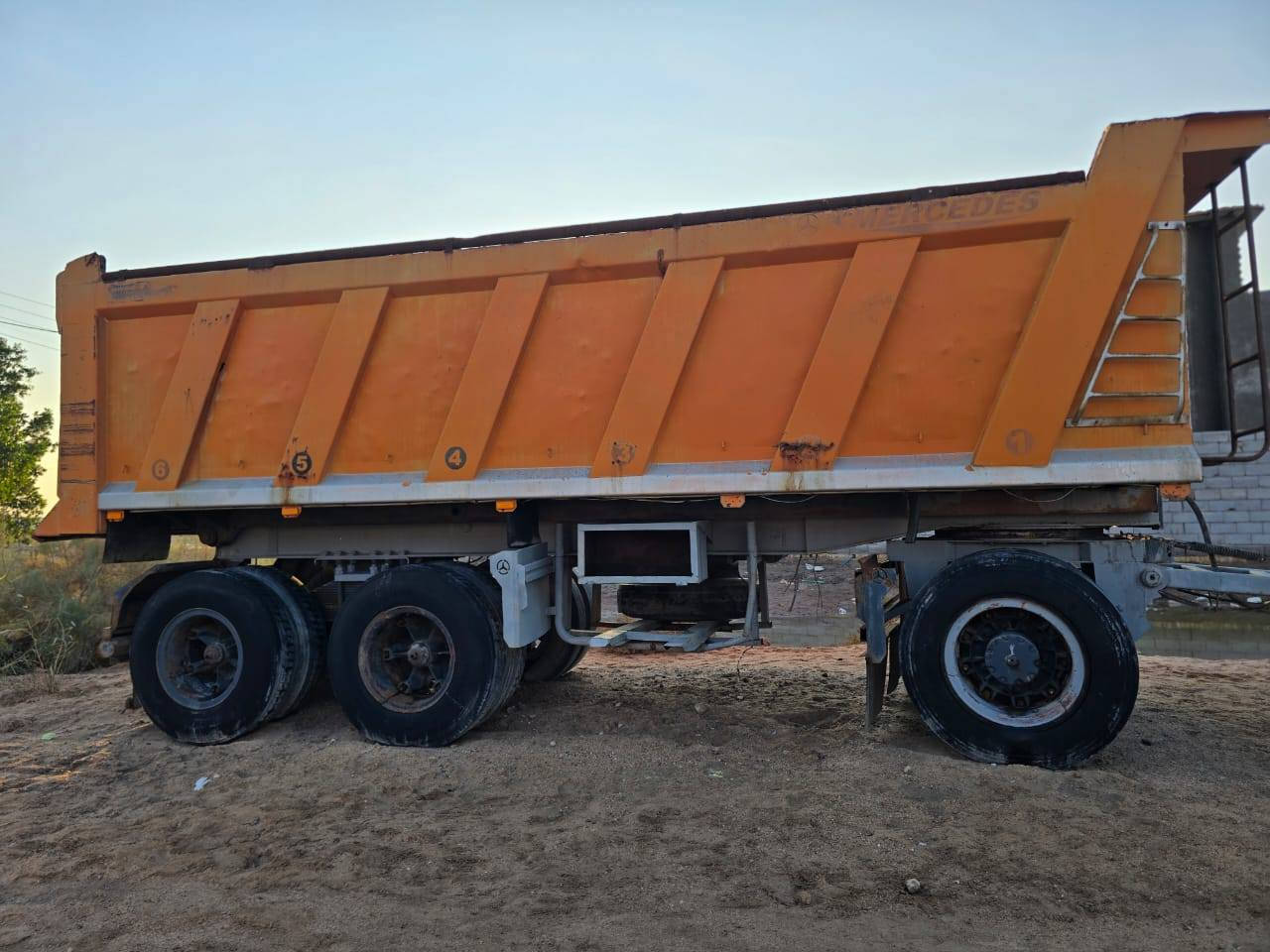 السلام عليكم مقطوره للبيع شاصي 16 براد 
السعر 120 وبها مجال قليل
رقمي***********
