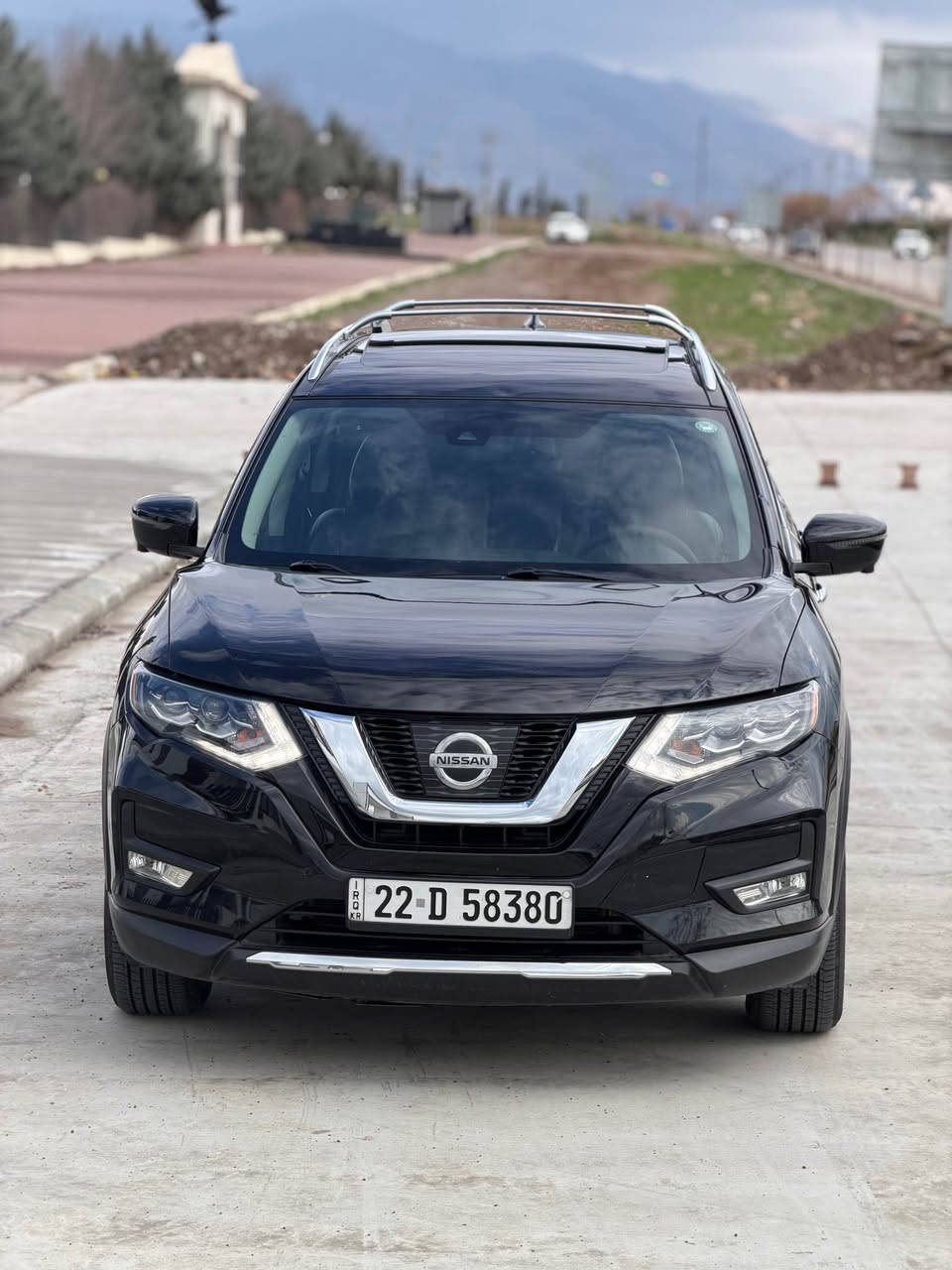 السياره العائليه 

نيسان روج  موديل 2017 ماشيه 49 الف ميل مواصفات SL الضرر بيها جاملغ خلفي بدون دواخل بدون ايرباگ  الايرباگ كلها سليمه شركة السياره بدون عالبارد بدون شخط بلا رصعات عالوضع الشركه ،  هزه جديده فحص جديد سنويه جديده تريد تحويل تريد وكاله جاهزين وبالخدمه { بصمه شغال عن بعد پانوراما شاشه كبيره  5 كاميرات رادار امامي رادارات جانبيه حساسات خلفيه مقاعد جلد مقاعد هيتر مقاعد تبريد مقاعد كهربائيه تبريد مركزي ويل كب كروم 4 تايرات تخم جديد ستيرن هيتر تحكمات ستيرن صندوق كهربائي  ويفتح بالريمونت والچلاق  بلوتوث  مصدر USB  مري كهربائي  اشاير بالمري لايت زينون بلاجكتور 
***********
***********
متوفر واتساب اكر, نينوى
