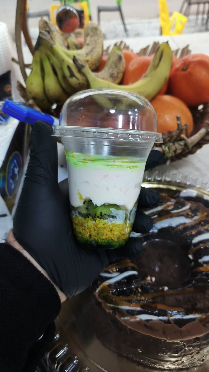 يتوفر عصاير كيك ايس كريم عند مرطبات جكليته وتوصيل دخل حي تونس مجاني وتصال ع رقم ***********
