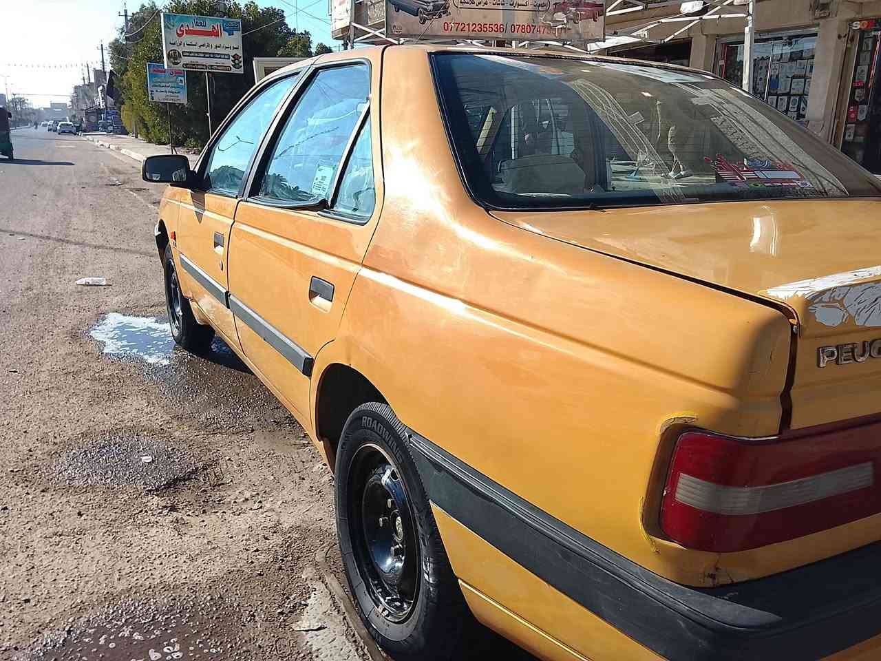 بيجو لميس موديل 2015
رقم بغداد الماني السياره بسمي

مكينه جديده بجيس قبل عشرين يوم شديتها تبريد شغال سياره صدر خلفي امامي خير من الله سياره كامله درهم متصرف عليها

مابيها قطرة معجون مجرد شخوط بسيطه 

مكاني بغداد الشعب رقم *********** السعر 38
