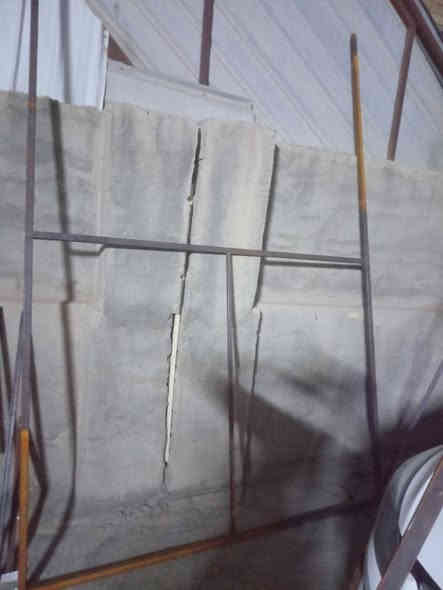 سلام عليكم واجهيات جميع الأحجام متوفره وجهيات محميه واجهيات اقفاص وجهيات محل وتركب عليه جام خانه  + حديد نضيف أو شخاط الي يريد ايفصل بيده *********** هذه رقمي للتواصل ( للمعلومه السعر جوه السوك )
