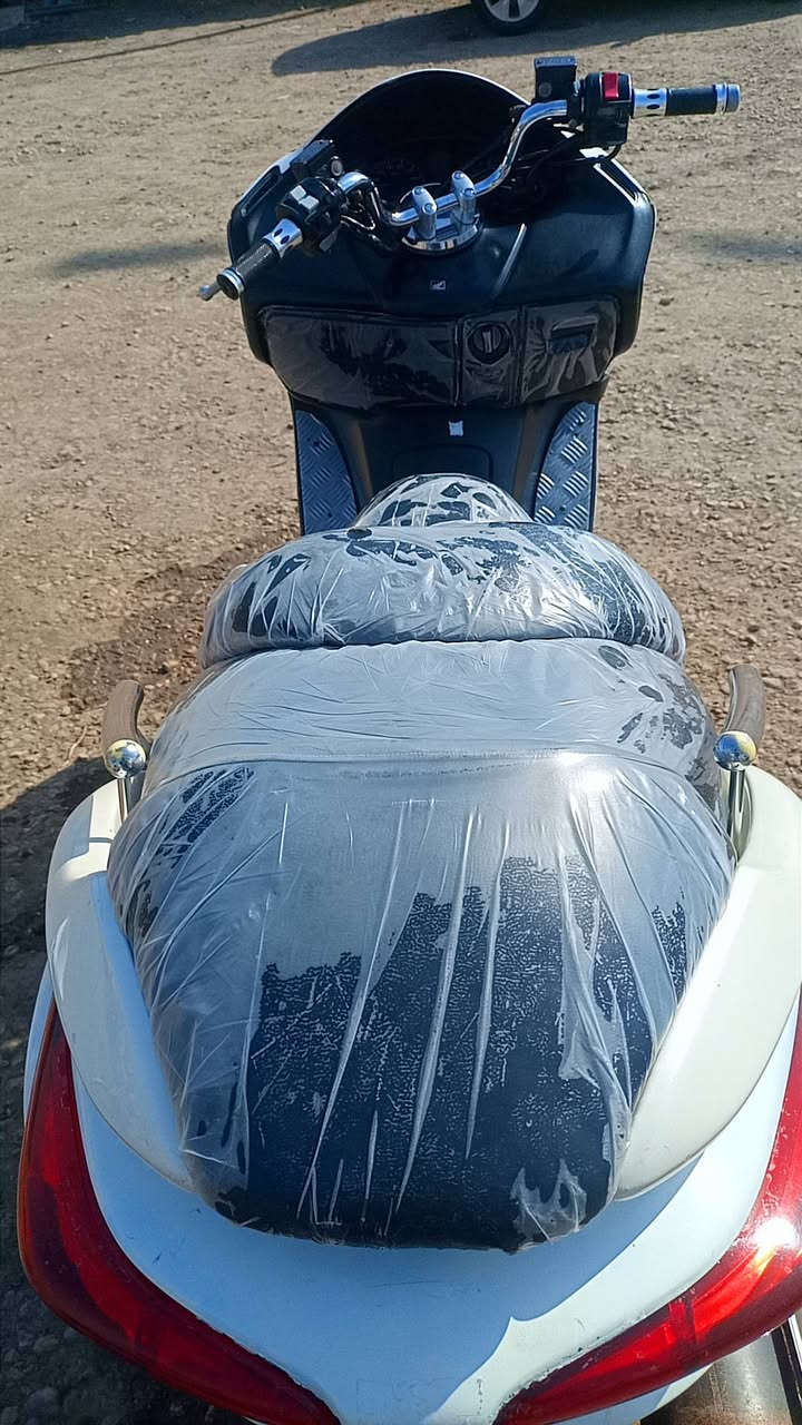 سلام عليكم فورزه صفر ٨ دراجه نظيفه وخير من الله مستعجل عل بيعته سعر مليون وبيه مجال قليل رقم تليفون ***********
