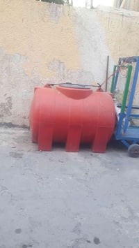 تانكي ماء • خزان ماء