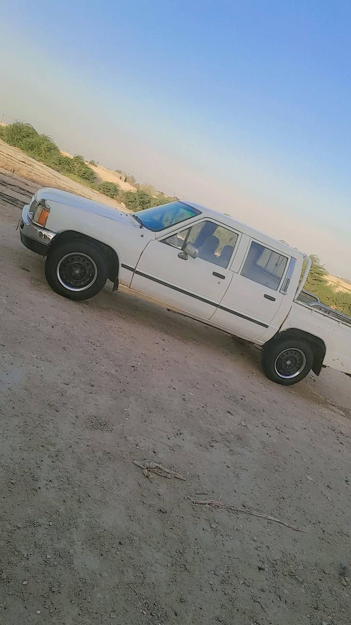 السلام عليكم
بيكم للبيع موديل 86 مكينه وكير ونجي 2000 جدد بيع مستعجل السعر 38 وبيها مجال العنوان البصره الزبير 
رقم الهاتف ***********
