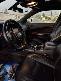 السـلام عليـكم جارجر 19 أصلية للبيع او مراوس حـسب القناعة  السيارة فول...